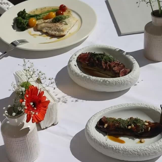 Made with love — because December is made for familiar gatherings and new flavors. At Salu a warm atmosphere and an updated menu await, worth discovering this winter

📍 Calle San José, 6, Benalmádena
📞 +34 951 71 57 36

#restaurant #benalmadena #restaurante #benalmádena #malaga #spain #dinner #lunch #brunch #málaga #benalmadenapueblo #benalmadenacosta #benalmadenabeach #benalmadenamarina #cena #food #tasty #pleasure #elegance #cozy