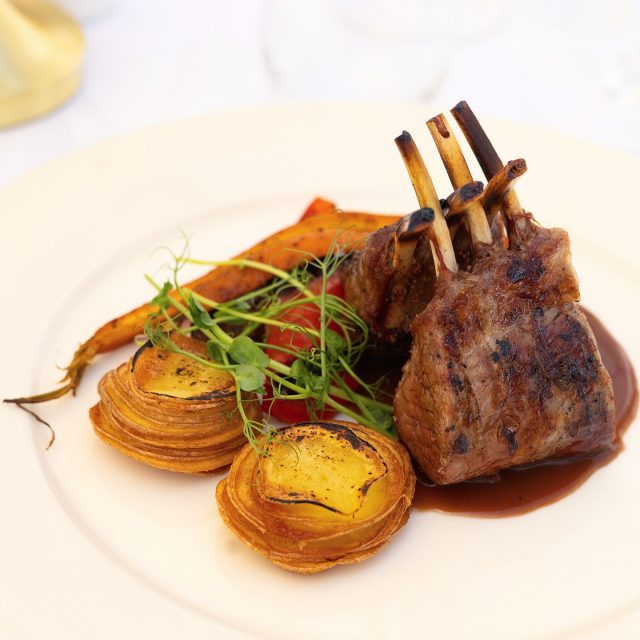 New Zealand organic lamb rack — the kind of flavour that turns dinner into an occasion. Tender, juicy meat, precise cooking and the natural sweetness of the lamb that truly melts with every bite. The perfect reason to join us at Salu for a beautifully spent evening.

📍 Calle San José, 6, Benalmádena
📞 +34 951 71 57 36

#restaurant #benalmadena #restaurante #benalmádena #malaga #spain #dinner #lunch #brunch #málaga #benalmadenapueblo #benalmadenacosta #benalmadenabeach #benalmadenamarina #cena #food #tasty #pleasure #elegance #cozy #lamb #meat #meatlover
